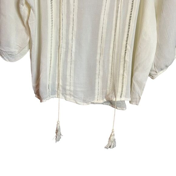 3 for $30! Elodie off white blouse. Size xs - Picture 7 of 10